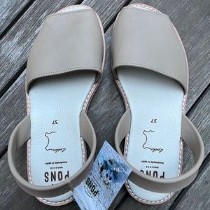 NWT Pons Menorca Women's Avarca Sandals, Taupe, Size Euro 37, Handmade in Spain